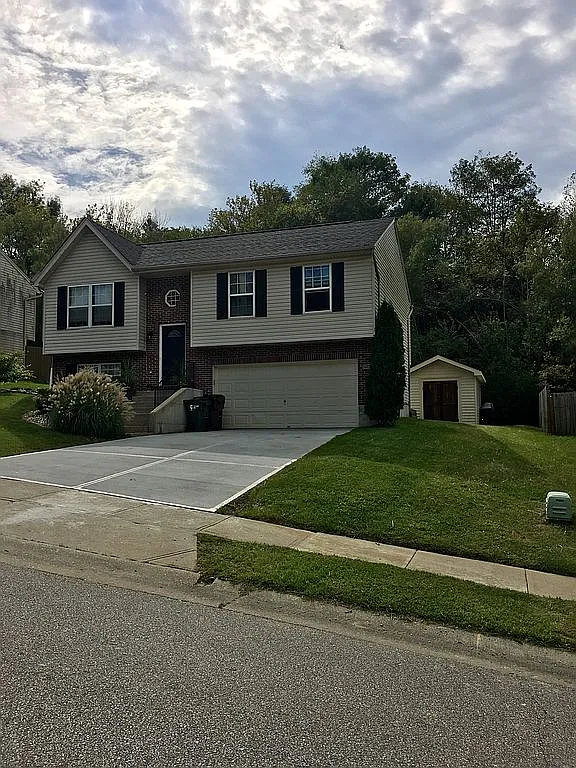 2067 Gribble Dr photo 1