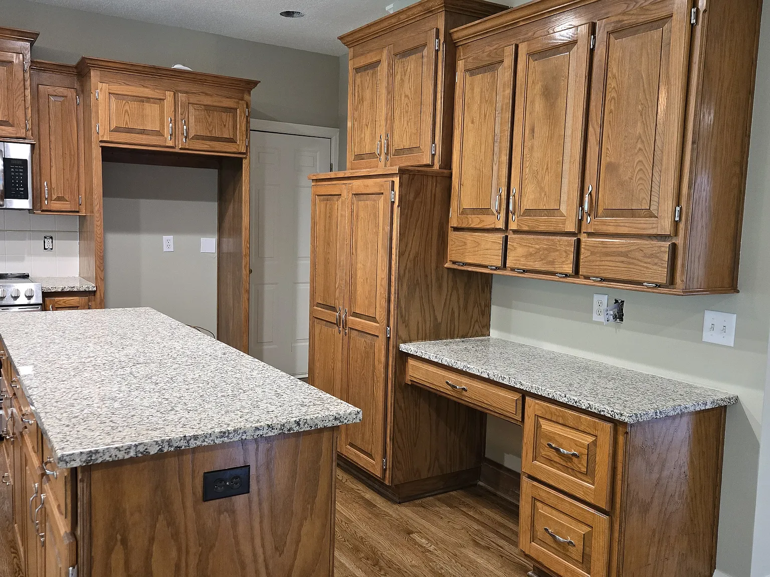 4 bed, 3.5 bath, 3000 sqft, $2,980 — Photo 4