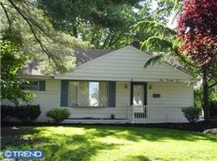 122 Holly Dr, West Deptford, NJ 08096