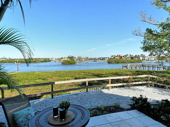 6047 E Peppertree Way #224, Sarasota, FL 34242