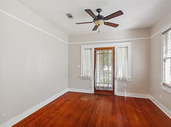 2nd image of 313 Millaudon St