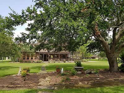 3rd image of 15511 Skyhawk Ln