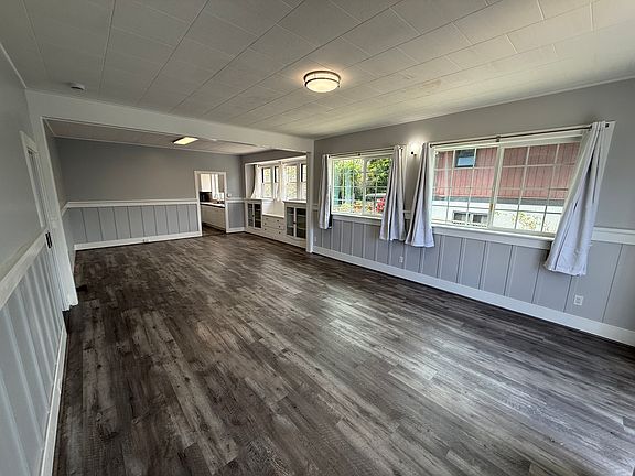 530+ square foot living room, with Vinyl Plank flooring throughout the home!