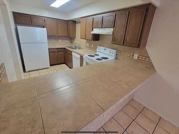3rd image of 2731 McCulloch Blvd N APT 1