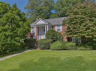 1 Saint Marys Pl, White Plains, NY 10604