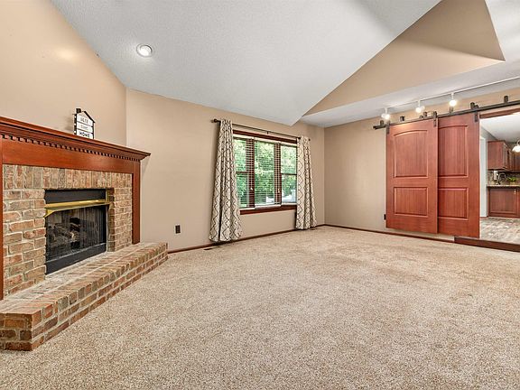 4th image of 2312 Northgate Blvd