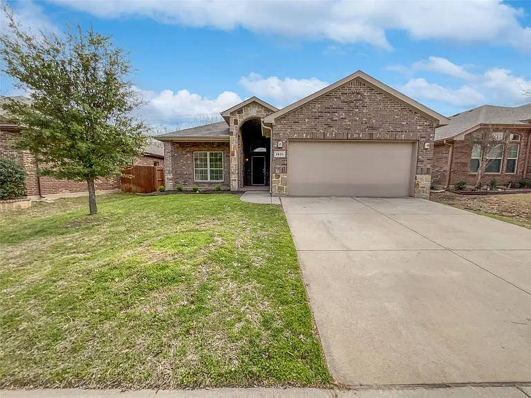 2620 Triangle Leaf Dr — Photo 1