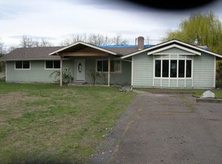 2637 Lotus Ln, Central Point, OR 97502