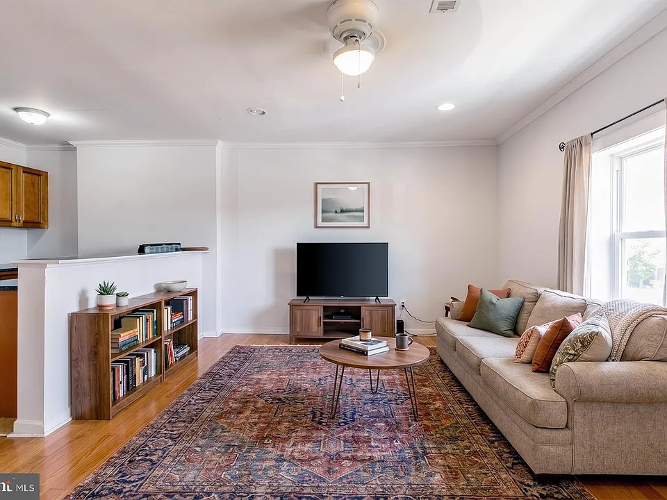 2024 Ridge Ave #2