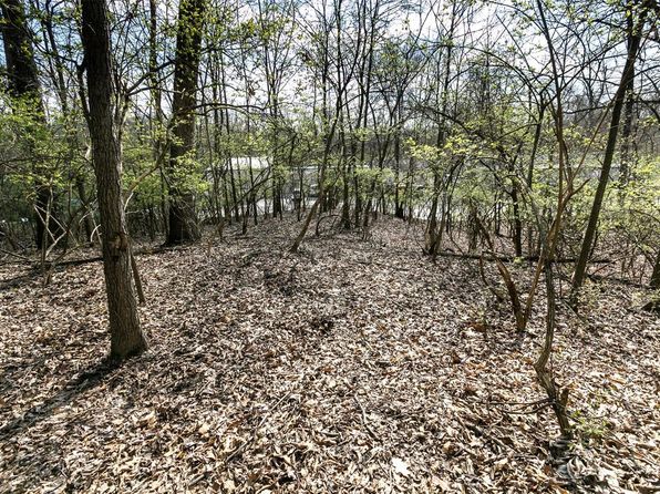 740 Forest Ave, Valley Park, MO 63088
