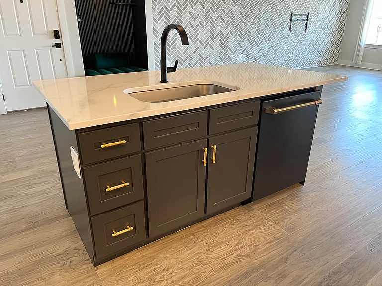 251 S Mill St #320 — Photo 6