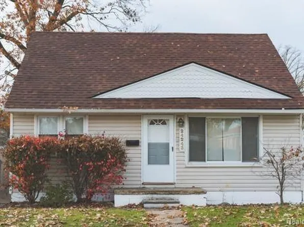 24243 Wilmot Ave, Eastpointe, MI 48021