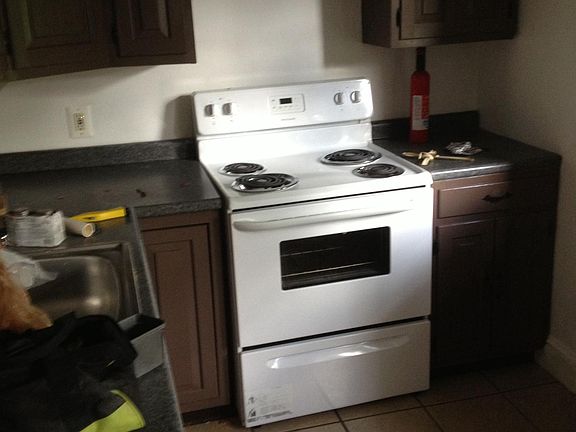 4th image of 131 Lincoln Ave