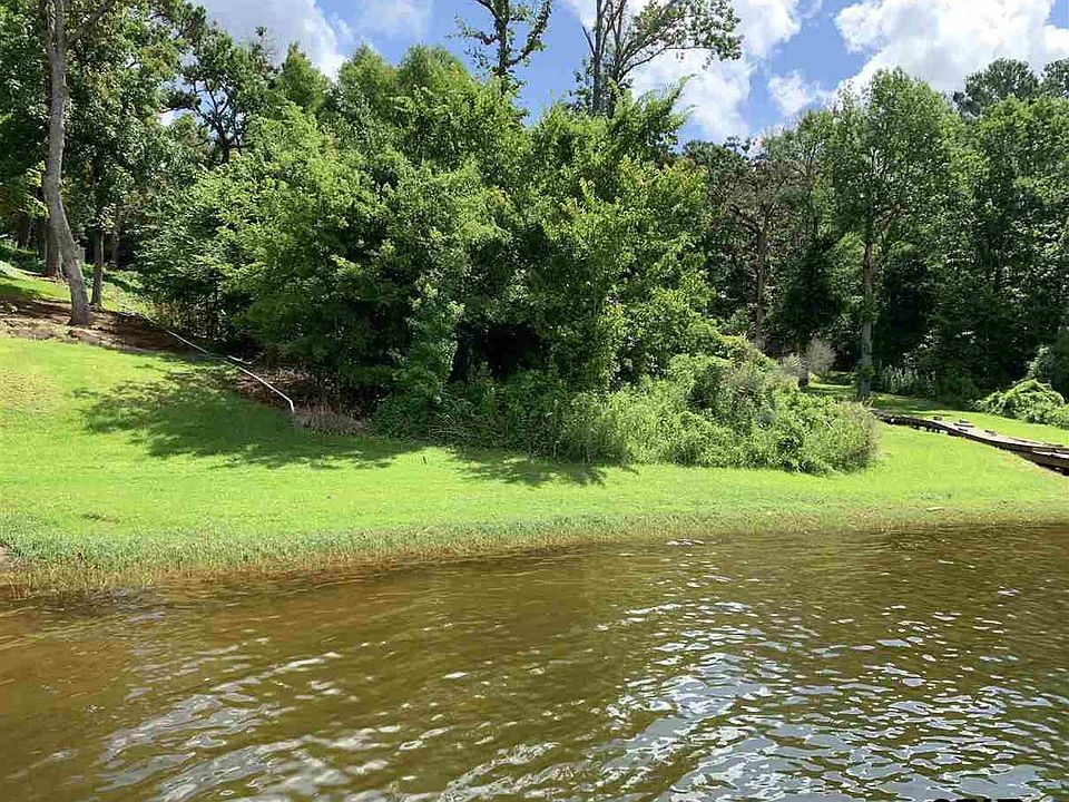 1st image of 306 Christine Dr