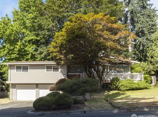 1322 W Mount Dr, Fircrest, WA 98466