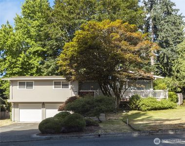 1322 W Mount Dr, Fircrest, WA, 98466