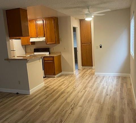 3rd image of 3633 Marlborough Ave APT A