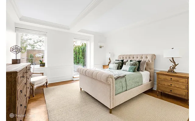 Sold by Douglas Elliman | media 9