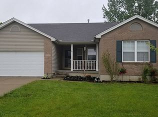 3362 Indian Meadows Dr, Hamilton, OH 45011
