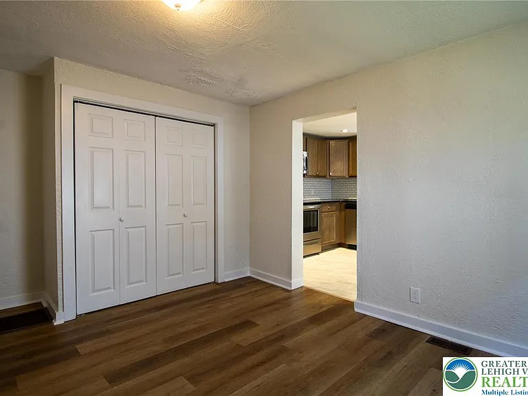 2246 2nd St — Photo 8