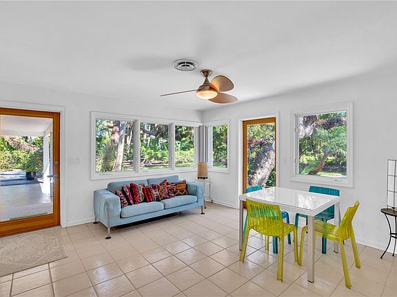 4th image of 4102 Sabal Palm Dr