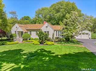 820 Hillside Rd, Fairfield, CT 06824