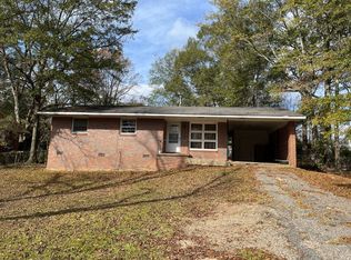 219 Summerhill Rd, Auburn, AL 36830