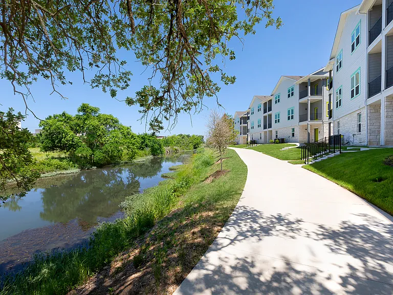 Trailside Oaks Townhomes — Photo 104