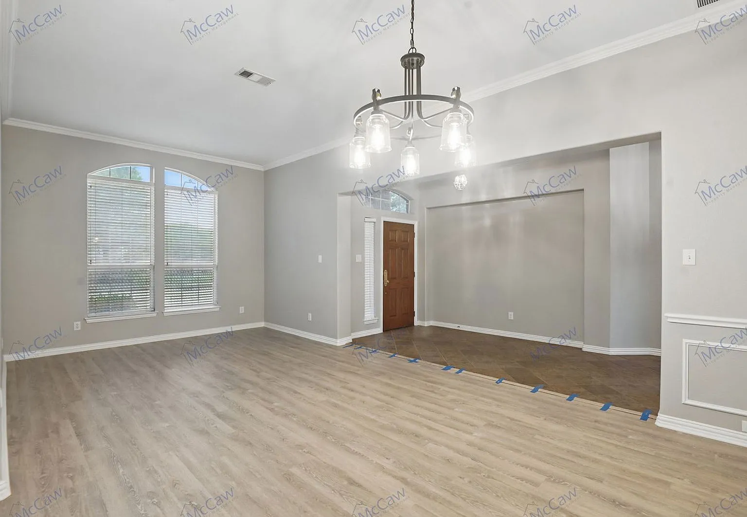 4 bed, 2.5 bath, 2940 sqft, $3,150 — Photo 2