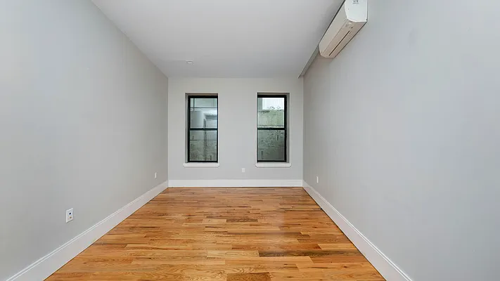Rented by Nooklyn NYC LLC | media 6