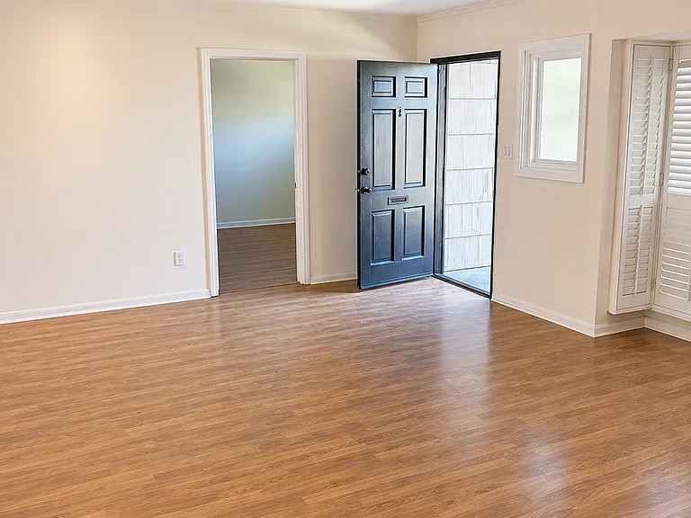 4320 Cartagena Dr — Photo 3