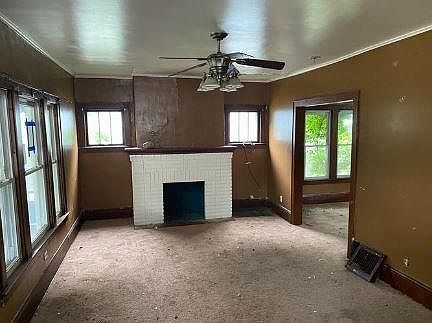 4th image of 1033 Delia Ave