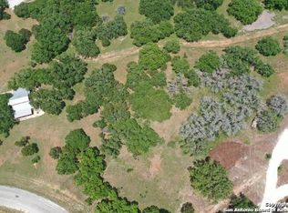 543 Buckskin Trl, Bandera, TX 78003