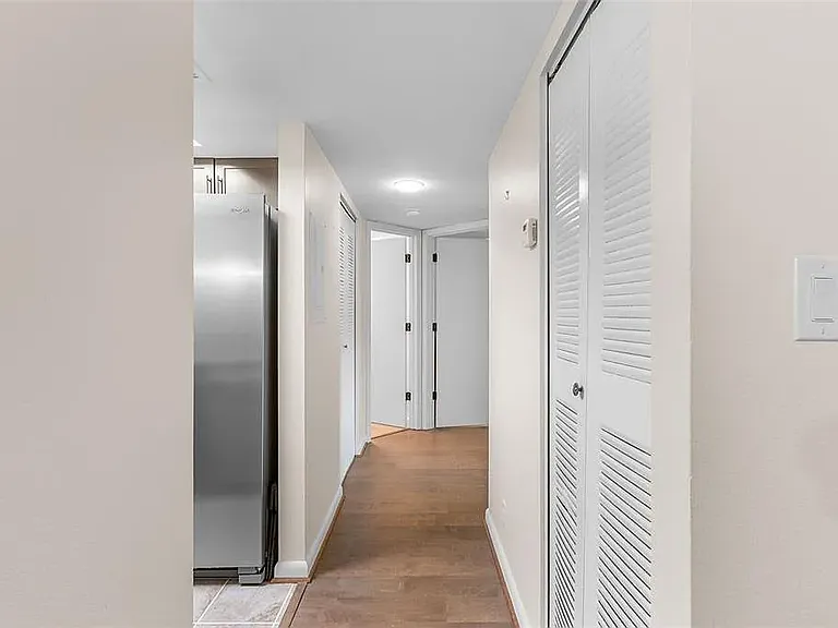 19505 Quesada Ave — Photo 13
