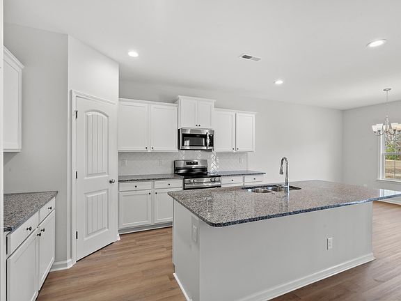 5th image of 609 Bay St. Lot 2