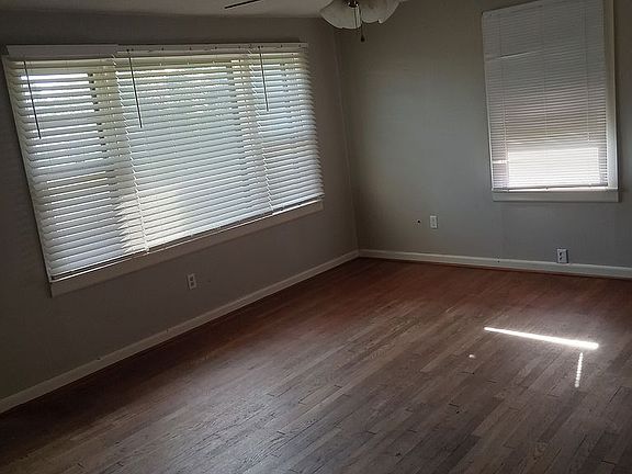2nd image of 107 Nita Ln