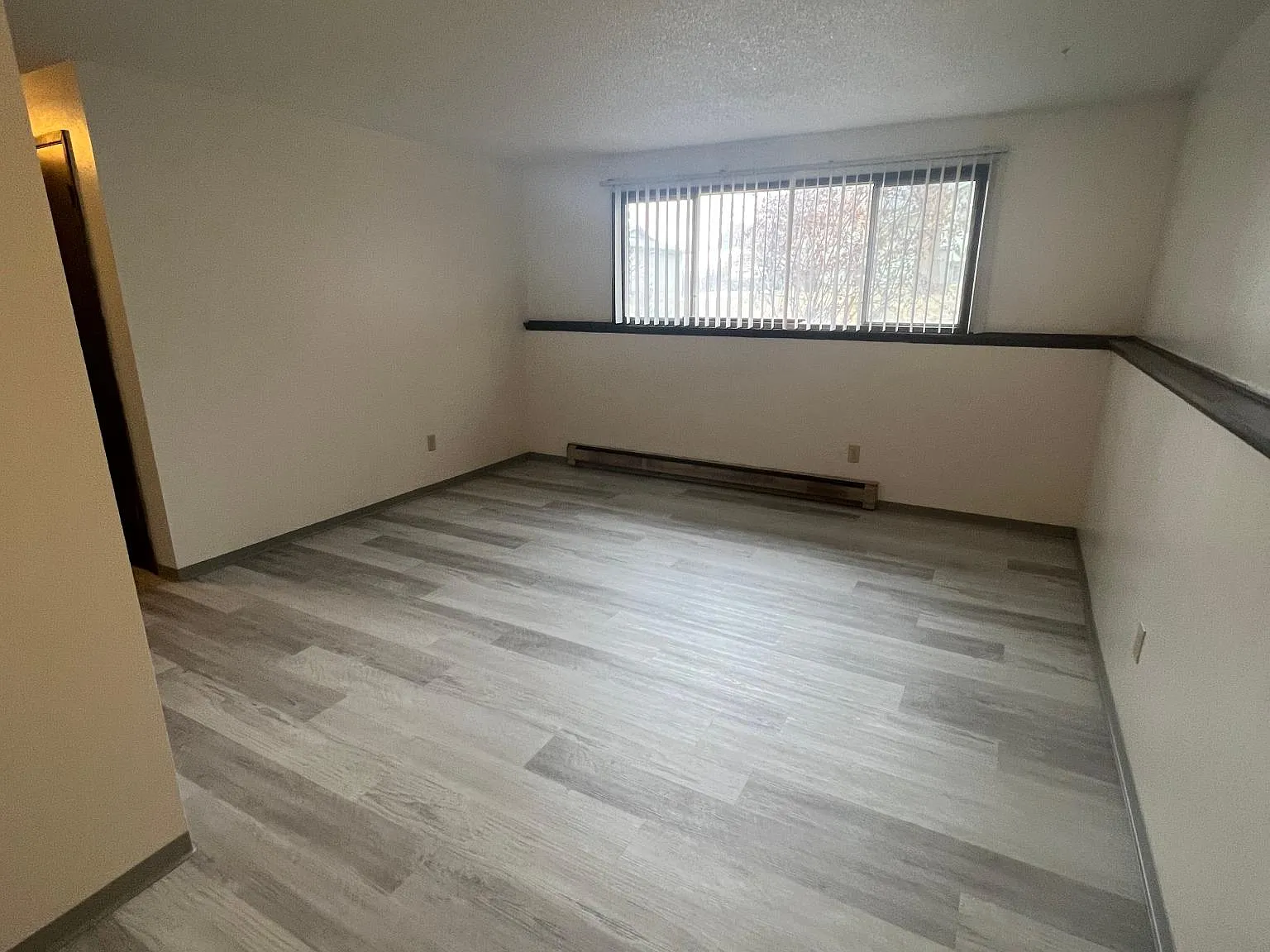 2 bed, 900 sqft, $1,025 — Photo 4