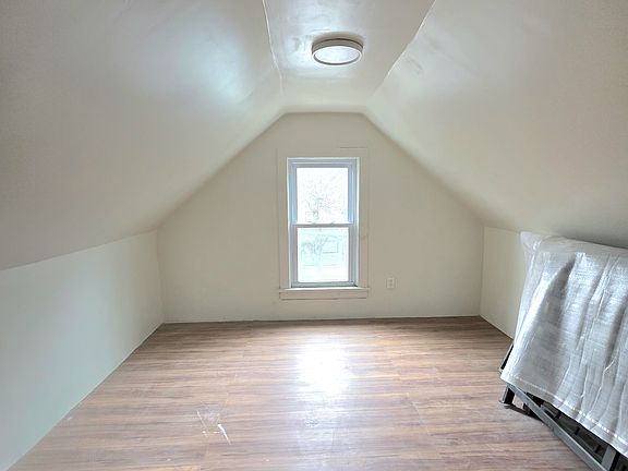5th image of 128 Davey St #2