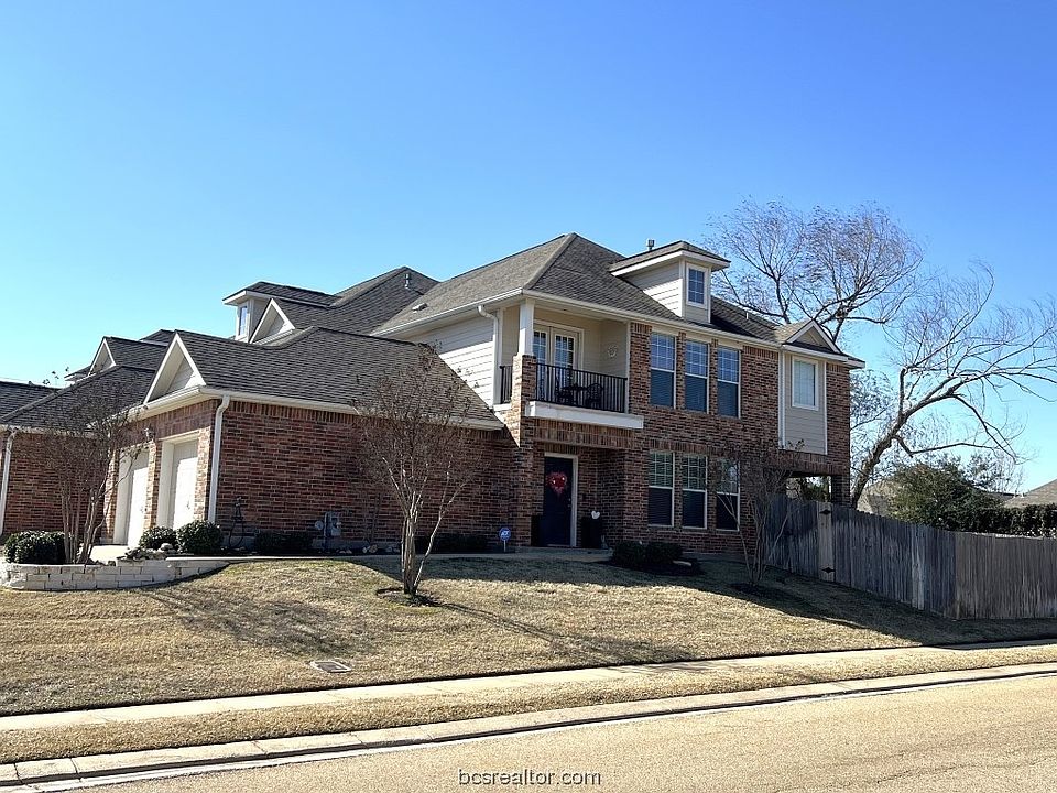 1st image of 1716 Heath Dr