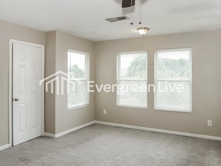 29886 Brentshire Dr — Photo 11