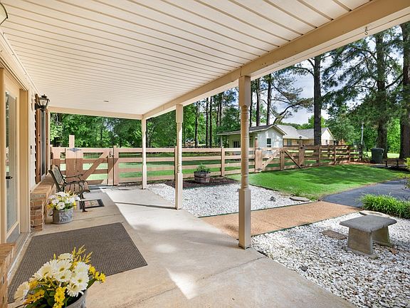 3rd image of 6639 Old Millington Rd