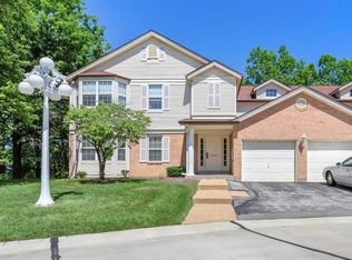 10903 Village Grove Dr APT B, Saint Louis, MO 63123