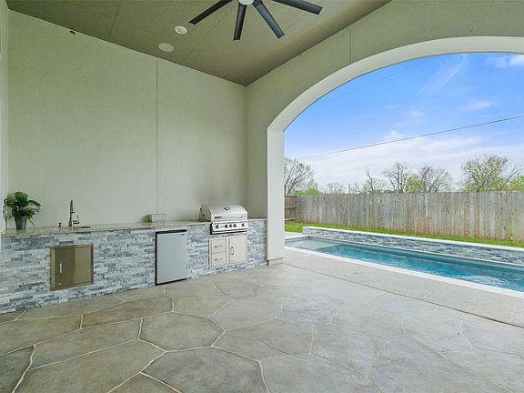 4th image of 7215 Prairie Grass Ln