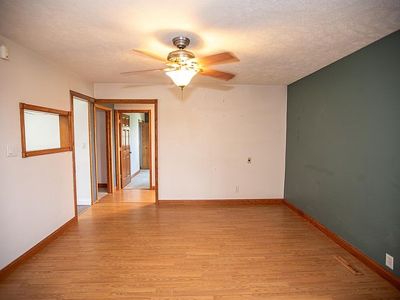 5th image of T 1136th Rd
