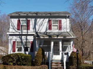 22 Congressional Pkwy, Livingston, NJ 07039