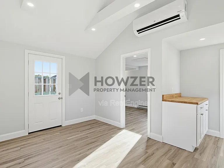 35 Riverside Dr #2R — Photo 10
