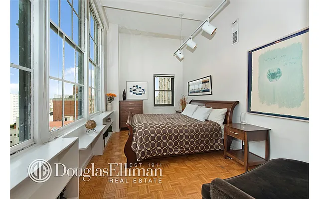 Sold by Douglas Elliman | media 25