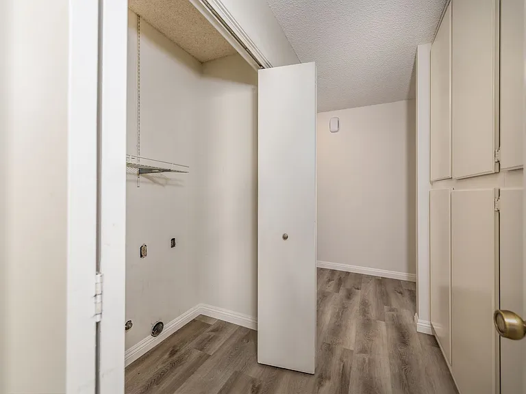 11608 Welebir St — Photo 13