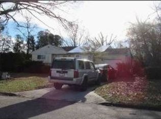 190 Stahley St, Brentwood, NY 11717