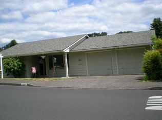 11990 SW King George Dr, King City, OR 97224